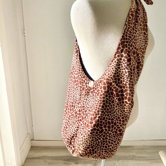 FUN Handmade Giraffe print reversible crossbody velvet purse & shoulder tote - Picture 2 of 9